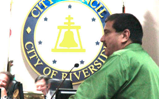 Pete addressing City Hall